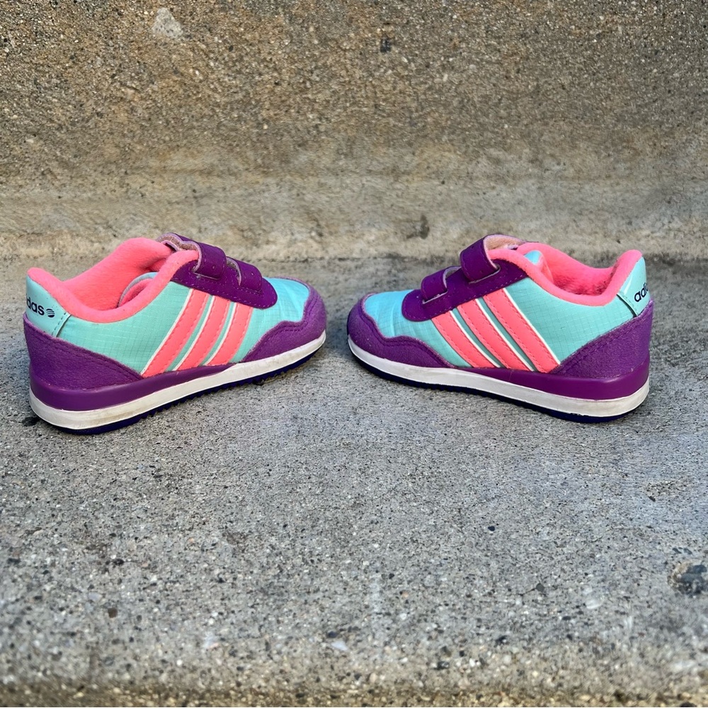 Adidas Neo Label infant sz 4K